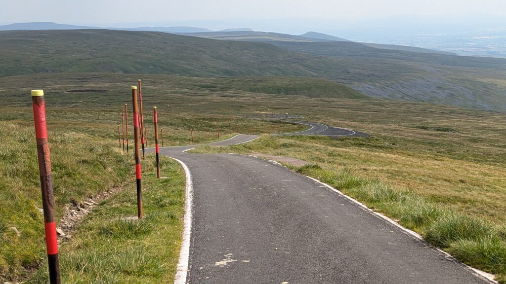 cycle up Great Dun Fell